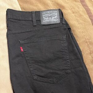 NWOT- Men’s Levi Jeans
